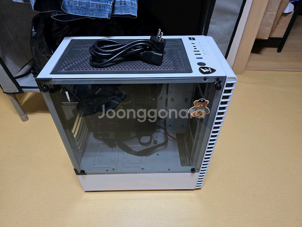 게이밍컴퓨터 라이젠9 3900x + x570 AORUS--9