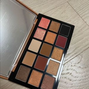 에뛰드 레오파드 런웨이 섀도우 새상품
