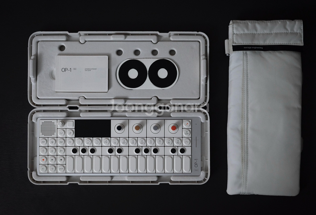 Teenage Engineering OP-1 field--0