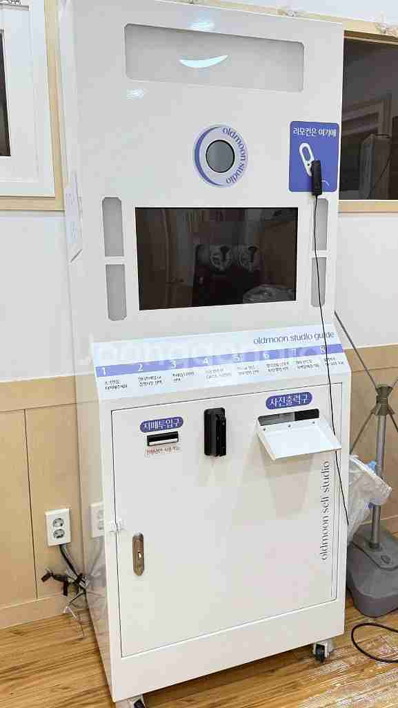 인생네컷 기계(그*달스튜디오)--0