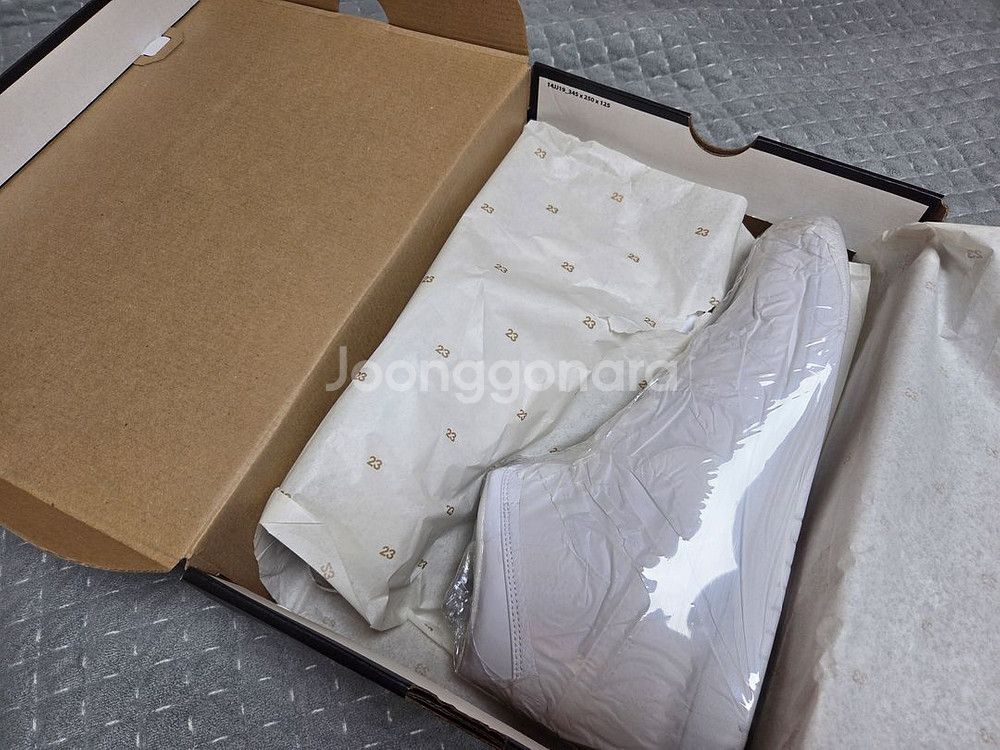 조던 1 미드 트리플화이트 310mm( 새상품)--2