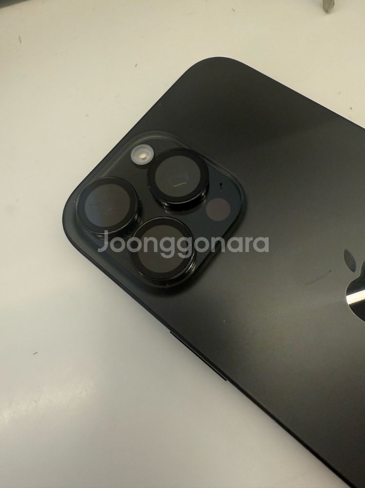 아이폰 16 pro max 512g 팝니다 .--13