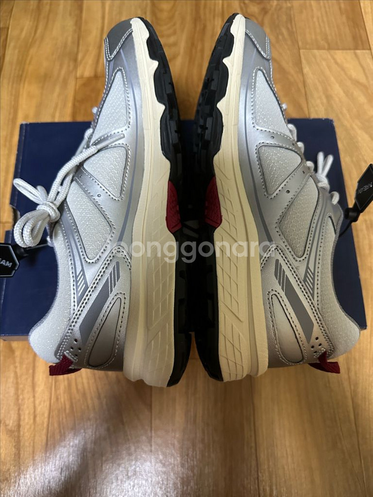 아식스 젤벤쳐 6 글레이셔 그레이 시트락 270 팝니다--2