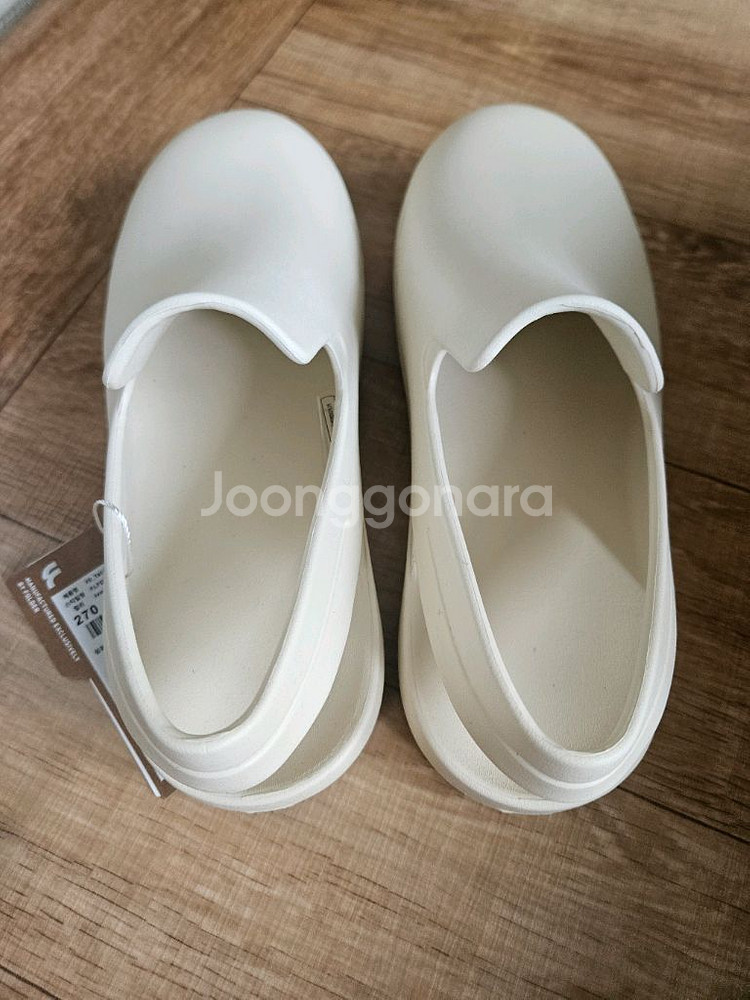폴더테일샌들--1