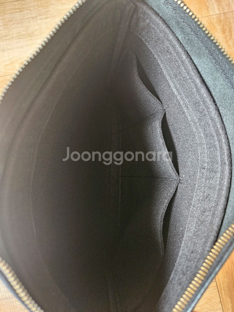 구찌 벨티드 로고프린트 클러치백--3