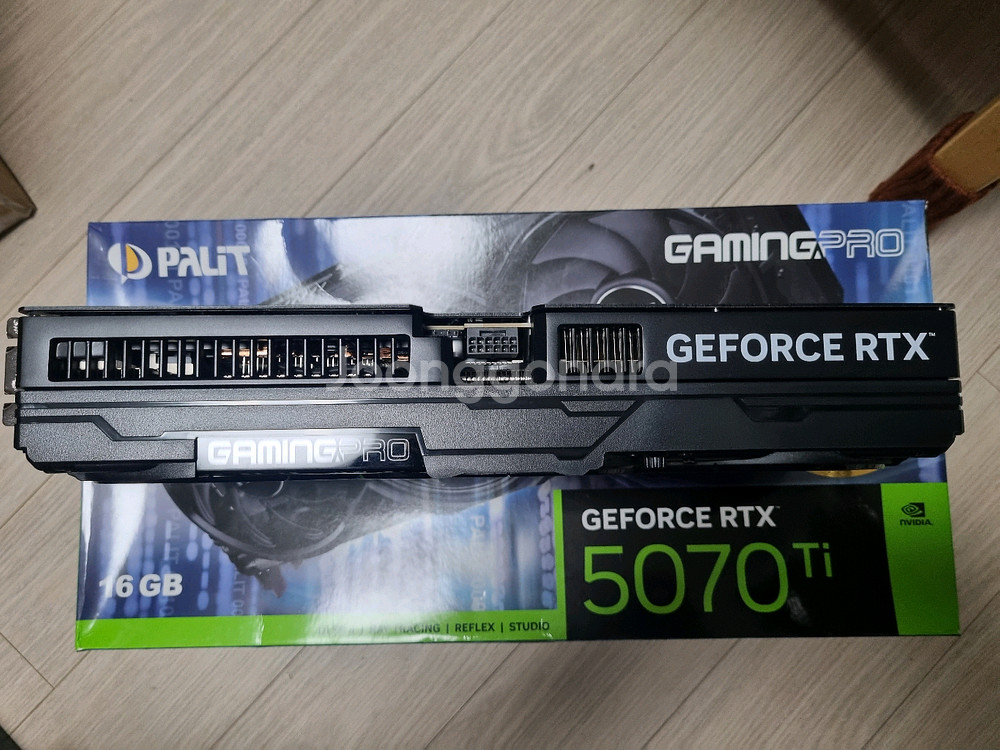 이엠텍 rtx 5070ti 게이밍프로 팝니다--1