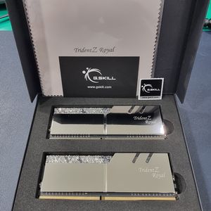 지스킬 DDR4 Z ROYAL 실버 8X2 16GB