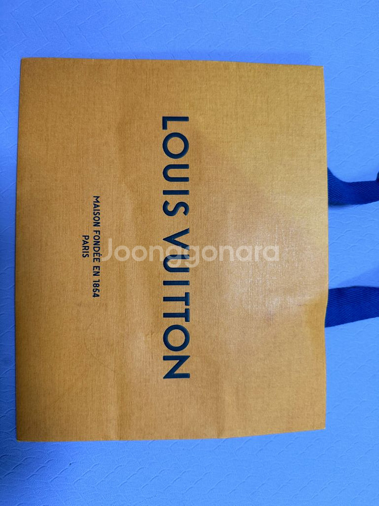 루이비통 트위스트 컴팩트 윌릿 레드반지갑--2