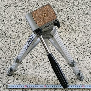 Velbon VEF-3 삼각대