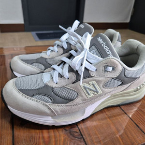 뉴발란스 992