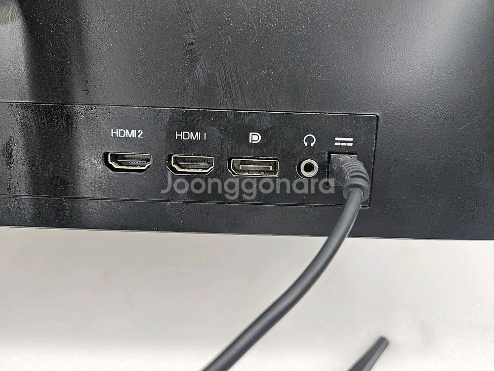 인터픽셀 게임용 27인치 165HZ 모니터 입니다--3