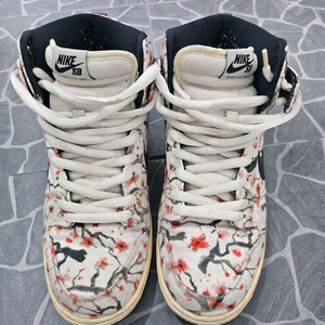 Nike SB 덩크 프로 체리블라썸