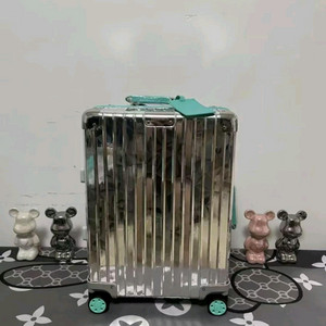 RIMOWA 티파니 콜라보 기내용 캐리어