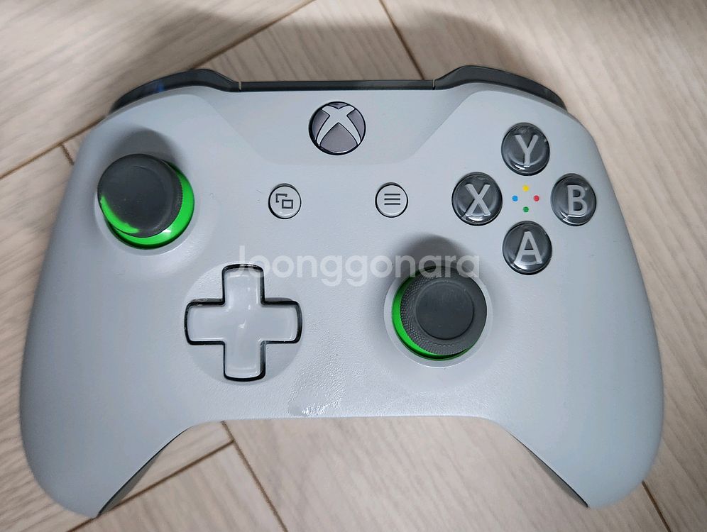 Xbox series X,패드4개,키넥트,게임6개 판매--7