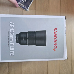 삼양 AF135mm F1.8 소니마운트 팝니다.