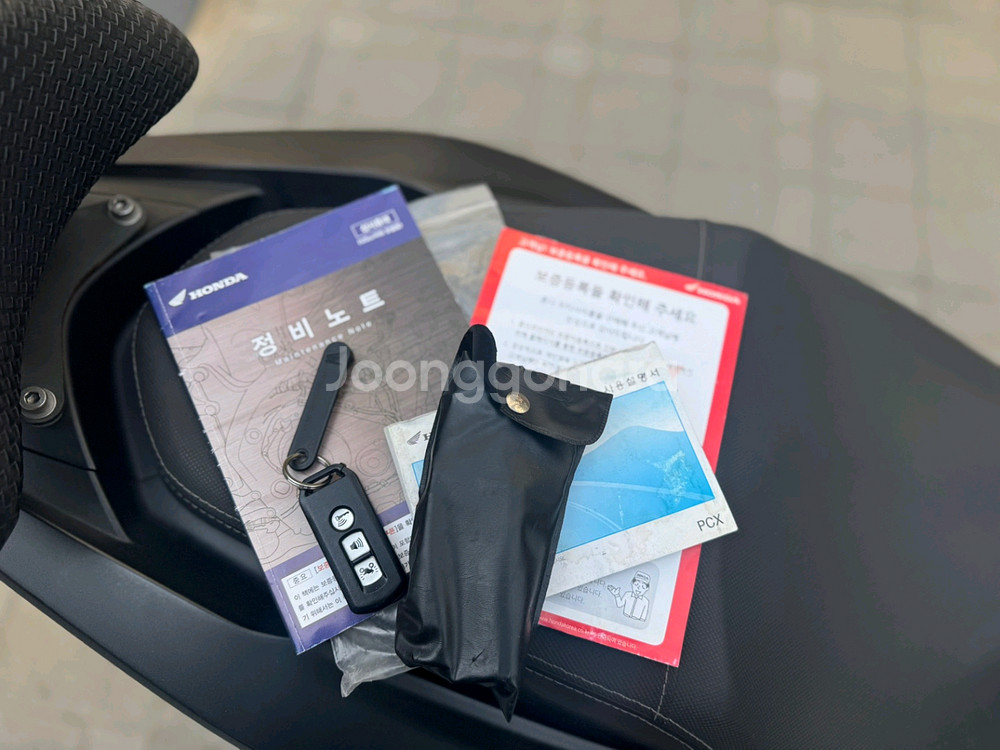 혼다 pcx125 17년 풀배기 짧은키로수 판매합니다--8