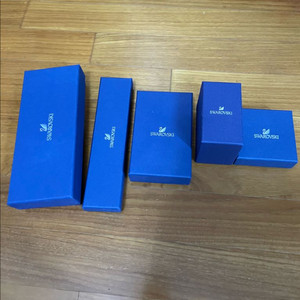 스와로브스키 케이스