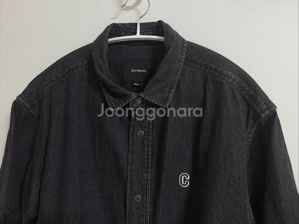 커버낫 C로고 데님 셔츠 블랙--1