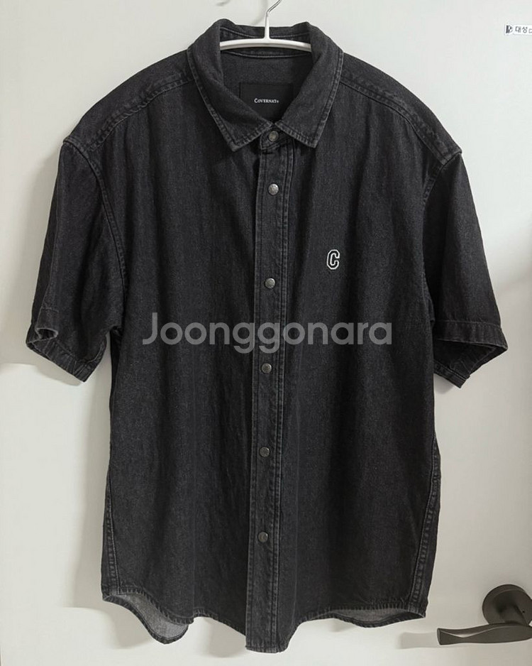 커버낫 C로고 데님 셔츠 블랙--6