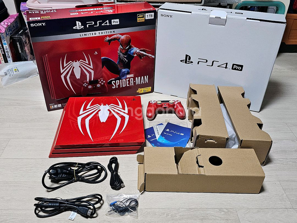 PS4 PRO 스파이더맨 에디션 한정판 1TB 팝니다.--1