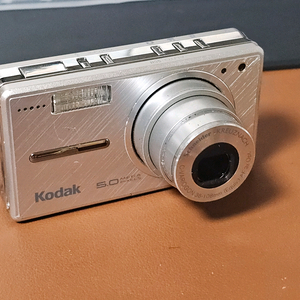 코닥 레트로 디카E V530