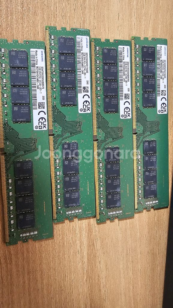 삼성 32gb ddr4 3200mhz 램 4개 팝니다--0
