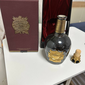 로얄 살루트 38년 공병