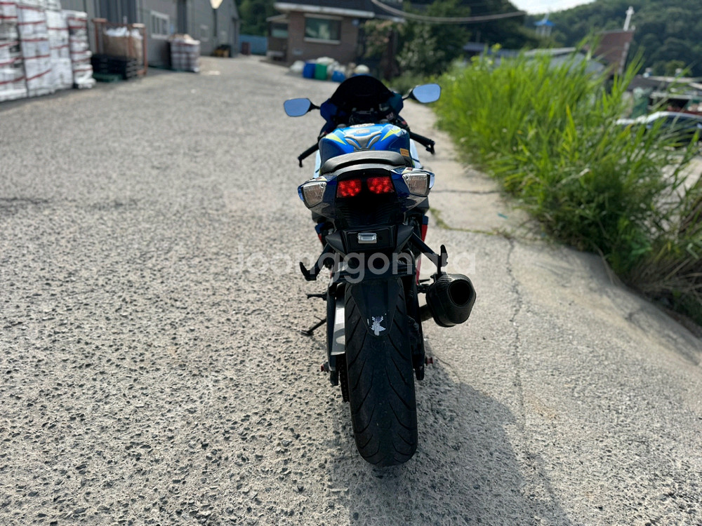 스즈키 r600 17년 상태좋은차량 팝니다--6