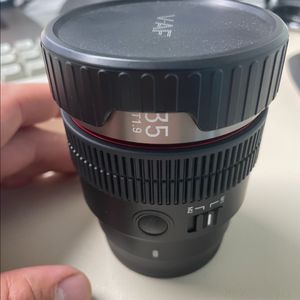 삼양 V-AF 35mm T1.9 소니 FE 렌즈