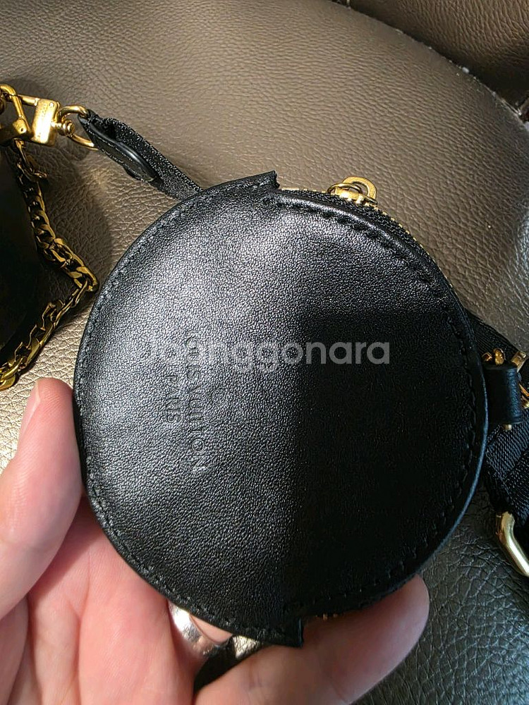 루이비통 뉴 웨이브 멀티 포쉐트--1
