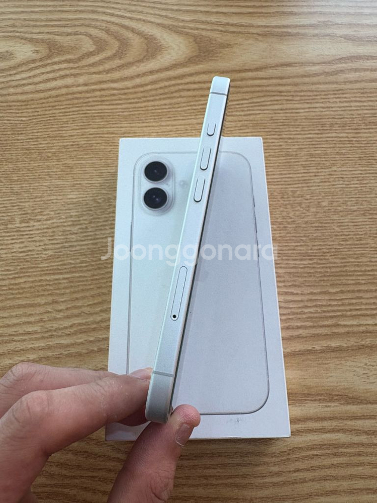 아이폰16 128G 화이트 S급--6