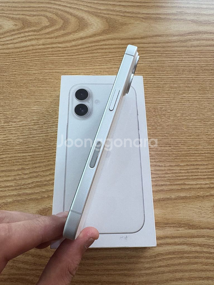 아이폰16 128G 화이트 S급--5