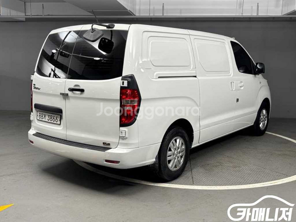 [현대]더 뉴 그랜드 스타렉스 2WD 밴 3인승 LPi--3