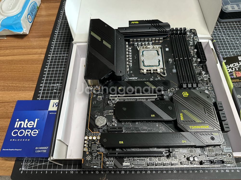 인텔 I9 14900KF MSI MAG Z790토마홐--3