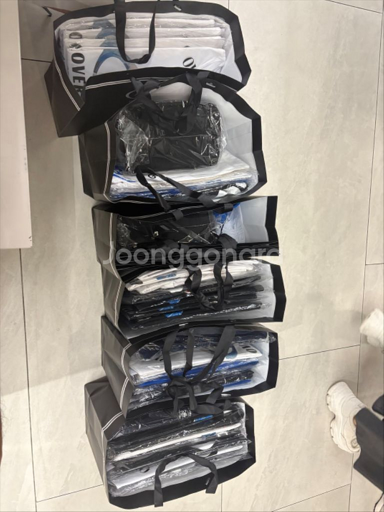 더현대압도팝업 실시간 압도본투윈프리덤올라잇--1