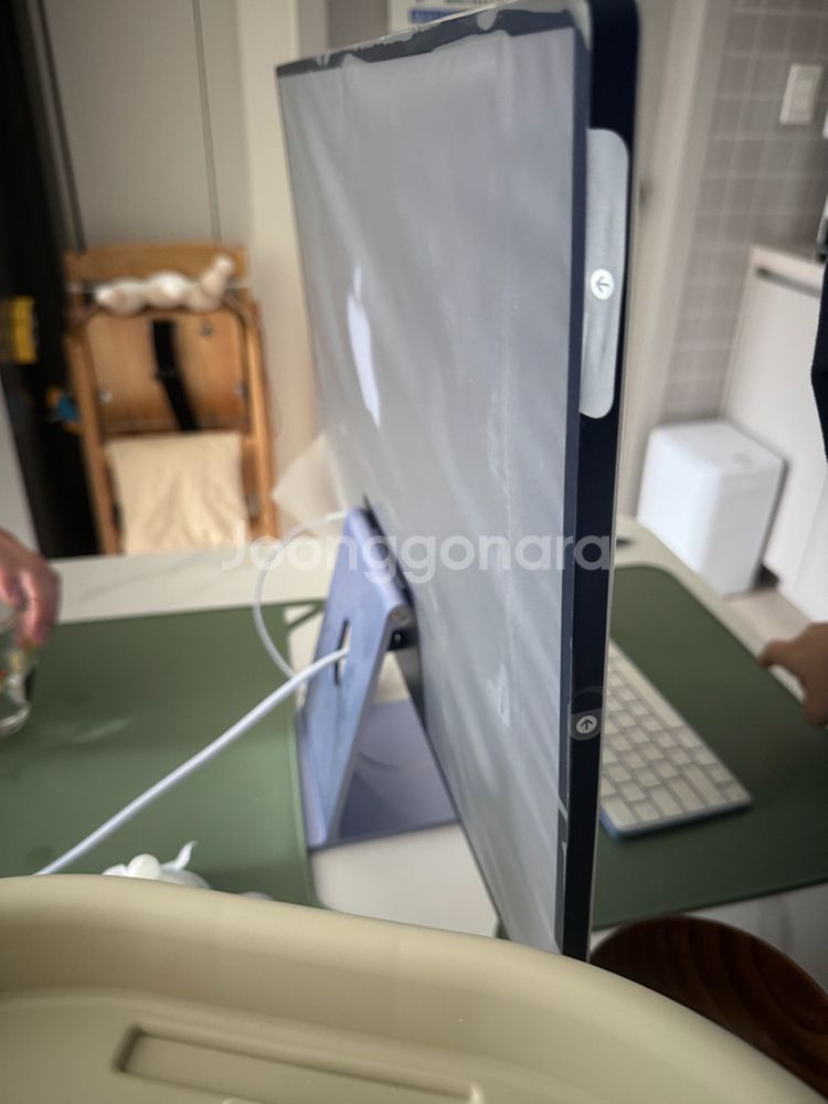 iMac 24인치 M1 모델 퍼플 색상 판매--1