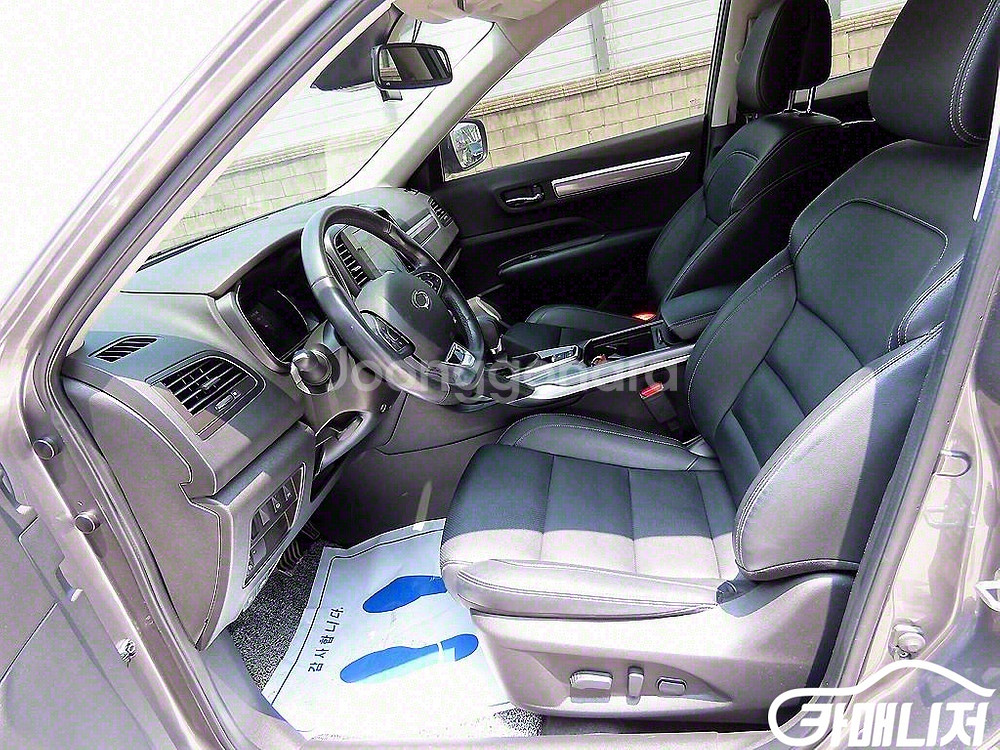 [르노코리아(삼성)]더뉴QM6 2.0 LPe RE 2W--4
