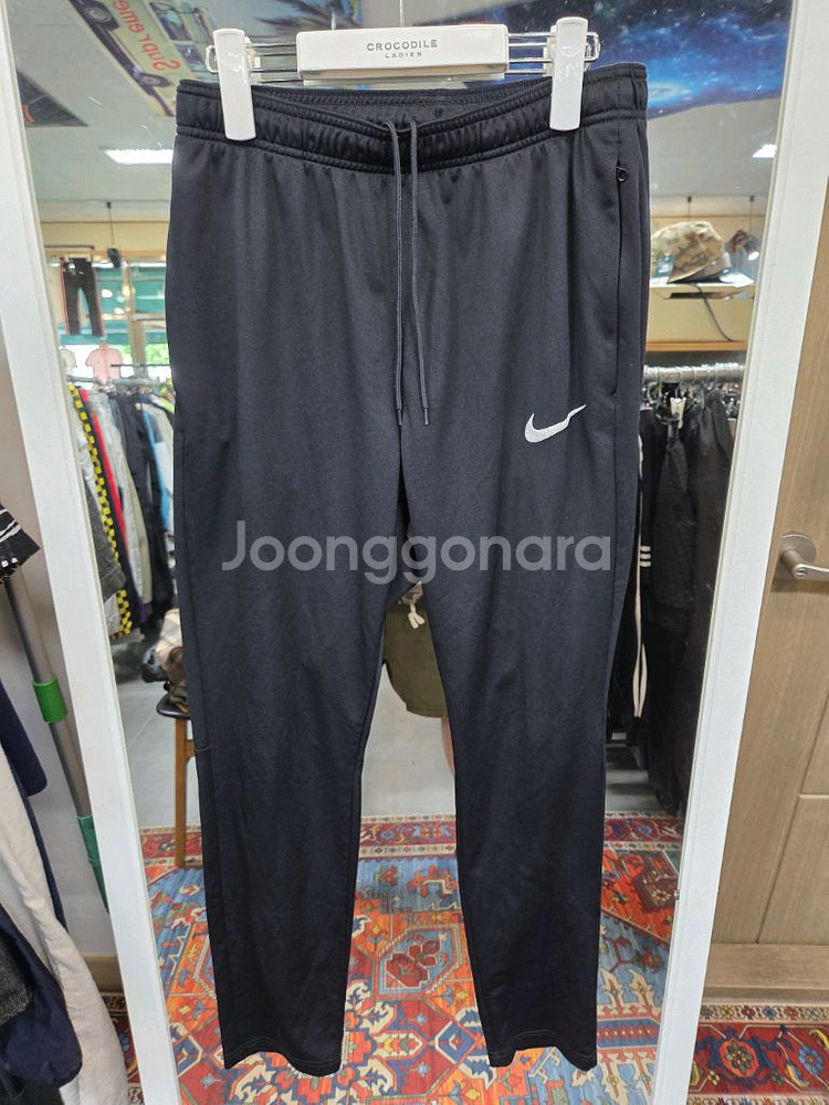 나이키 드라이핏 자수스우시 기능성 팬츠 M--0