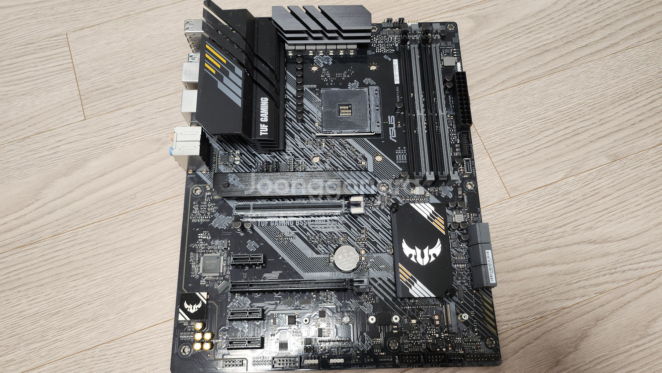 ASUS TUF GAMING B550-PRO 메인보드--1