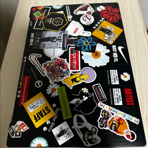 게이밍 노트북+와콤 타블렛+피규어