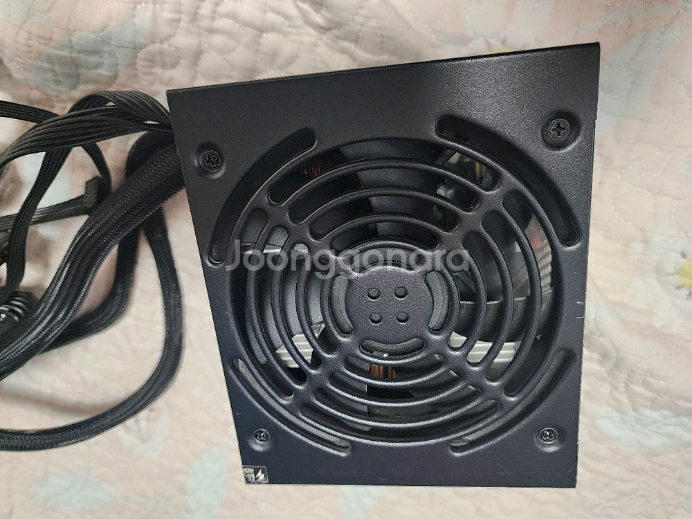 커세어 750w 팝니다--1
