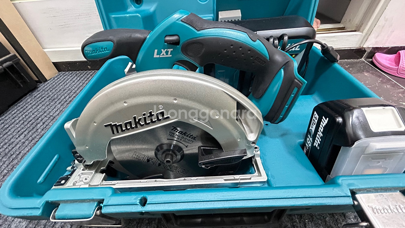 마끼다 DSS611RTE 충전 원형톱--2