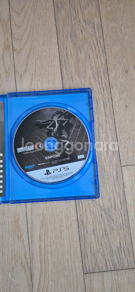 PS5 바이오하자드4 (택포)--1