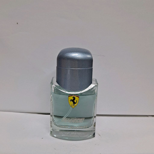 페라리 라이트 에센스 오드뚜왈렛 40ml 0720