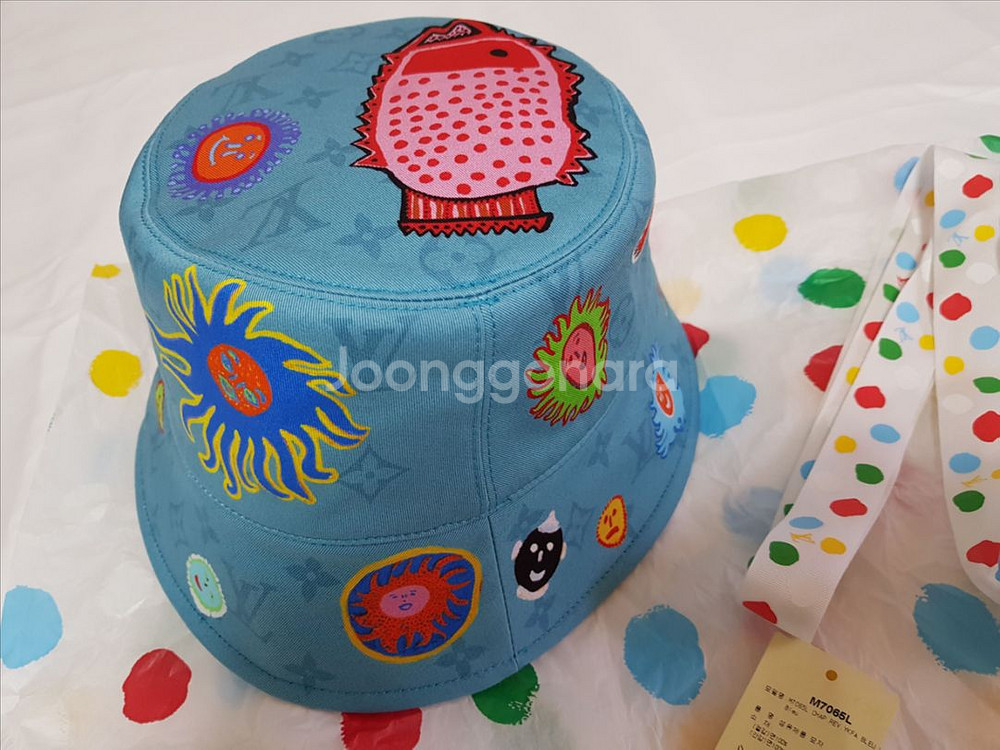 루이비통 쿠사마야요이 리버서블 버킷햇--1