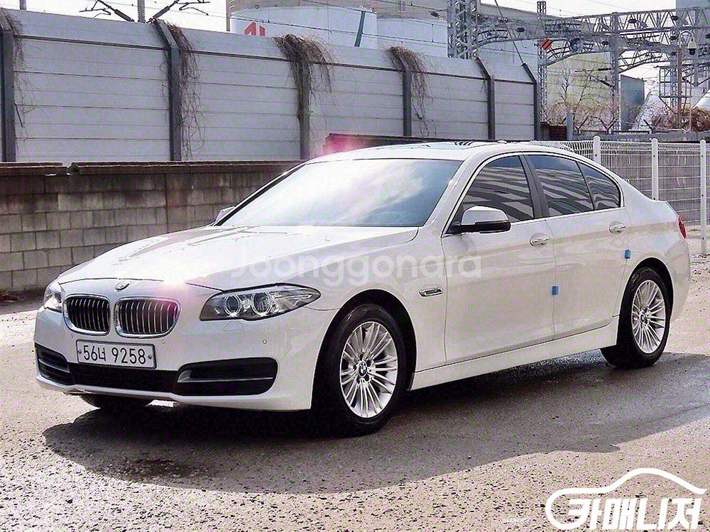 [BMW]5시리즈 (F10) 520d xDrive #앱--1