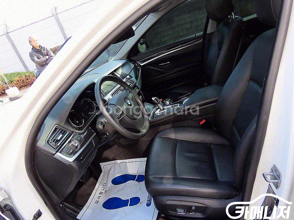 [BMW]5시리즈 (F10) 520d xDrive #앱--4