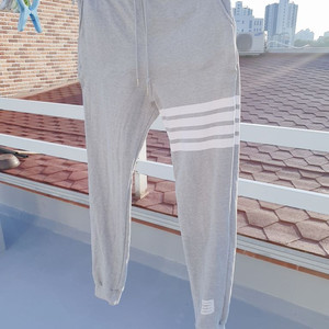 톰브라운 긴바지 조거팬츠
