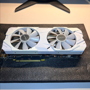갤럭시 RTX 2070 SUPER EX WHITE
