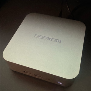 GEEKOM A8 8845hs 32g ssd1t
